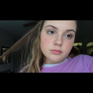 Meet your Posher, Liz